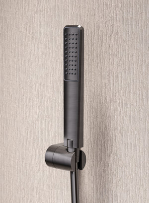 Firenze Chrome Single Lever Bath and Shower Kit, handle detail