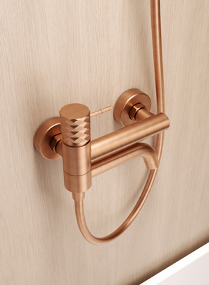 Génova Brushed Rose Gold Single Lever Bath and Shower Kit, view 3