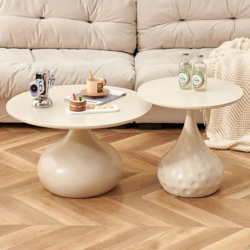 Stilvoller runder, moderner minimalistischer Beistelltisch – Orniture™