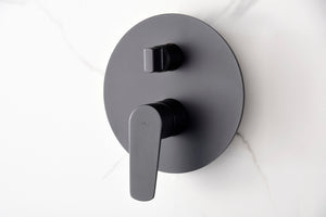 Matte Black Single-Lever Built-In Shower Set, detail view