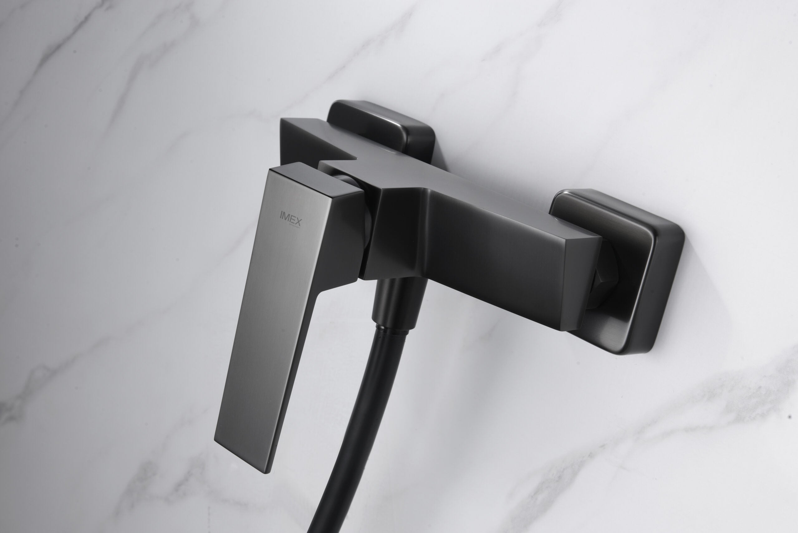 Gun Metal Black Single Lever Shower Kit, mixer detail
