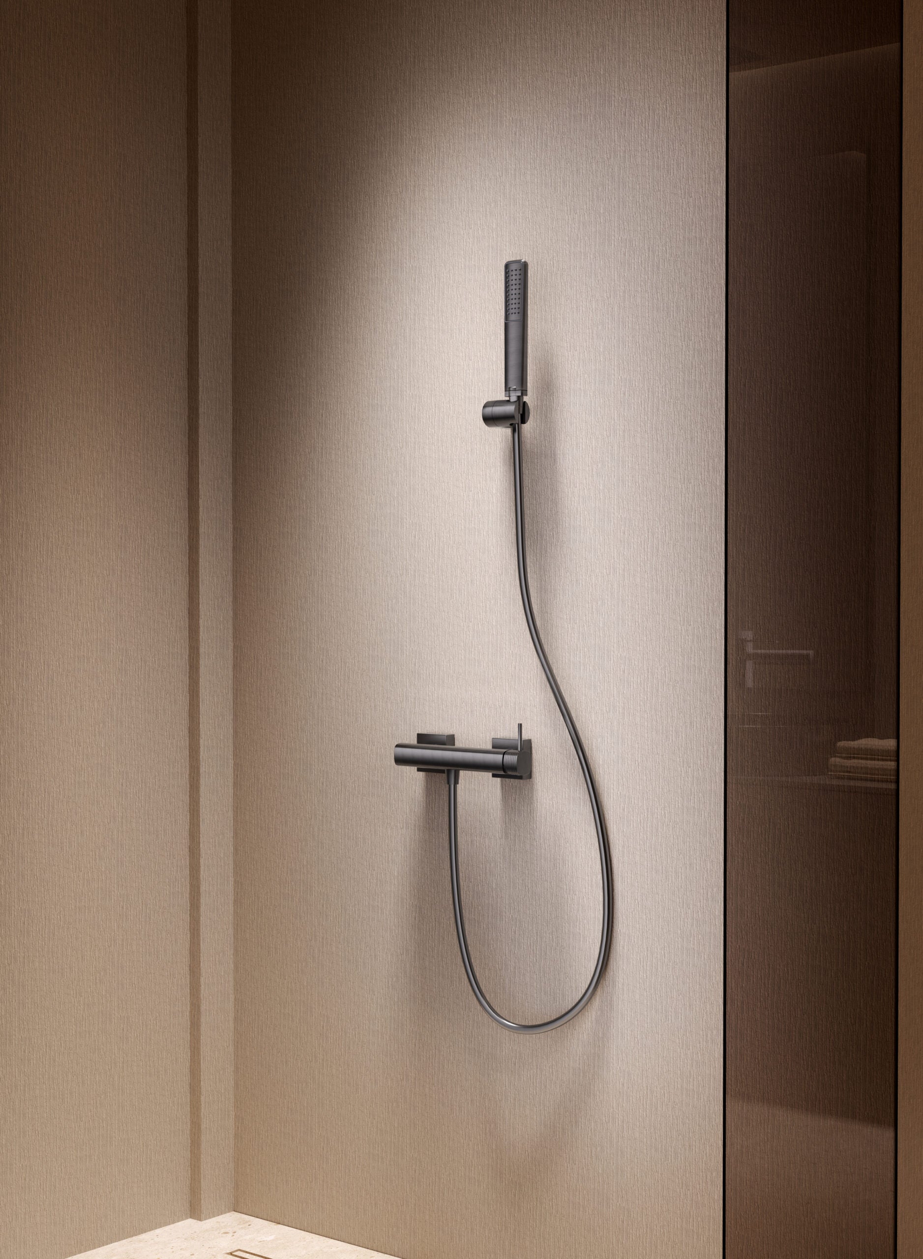 Firenze Chrome Single Lever Shower Kit, detail view