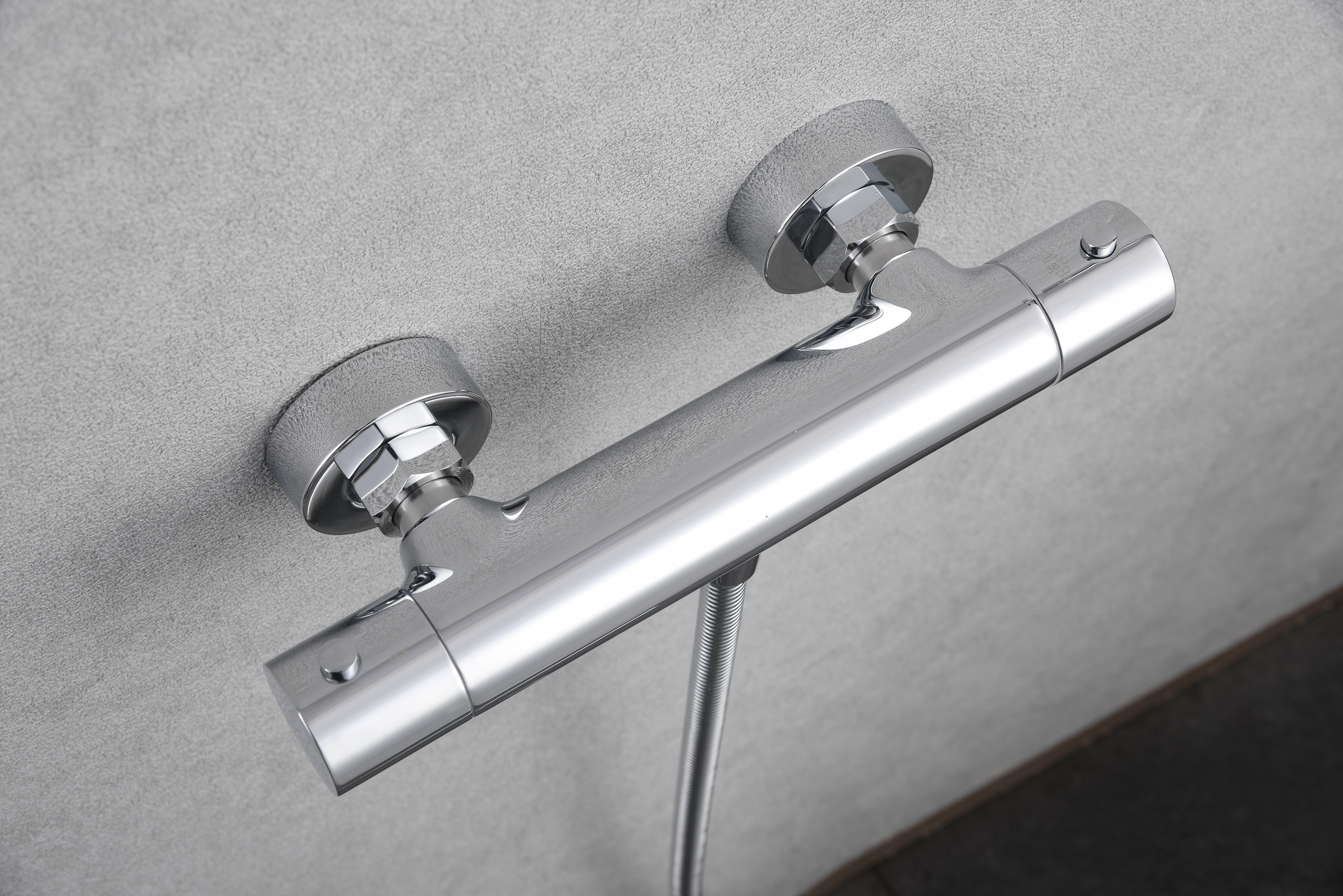 Chrome Thermostatic Shower Set with Temperature Control, detail view