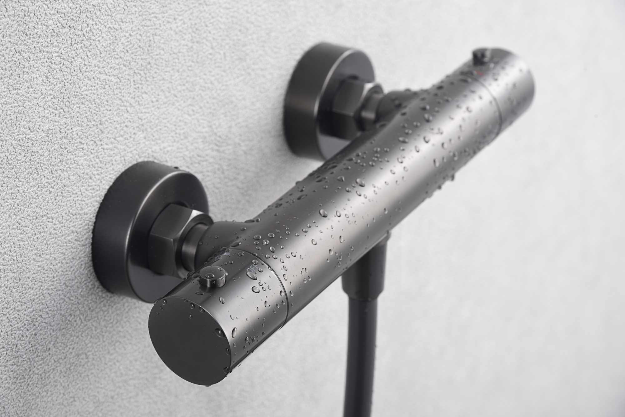 Gun Metal Black Thermostatic Shower Kit Contemporary Design, detail view