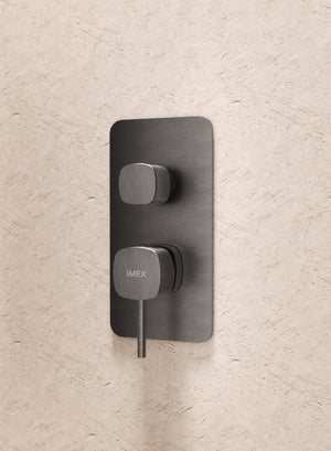 Firenze – Sassari Brushed Gold Concealed Single Lever Shower Set, view 2