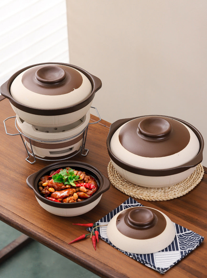 Old Fashioned Clay Temperature Resistant Casserole Pot