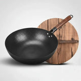 Iron Hand Forged Non Stick Uncoated Wok - Hammered wok + wooden lid - 32cm - Cookware set