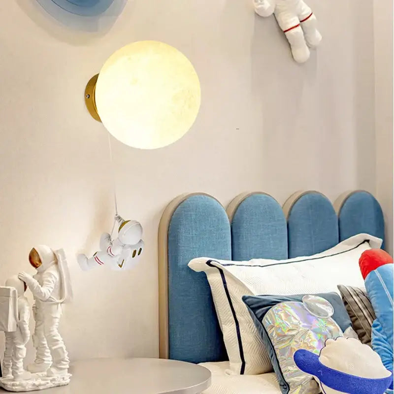 Moon Minimalist Beside Astronaut Wall Lamp - Light