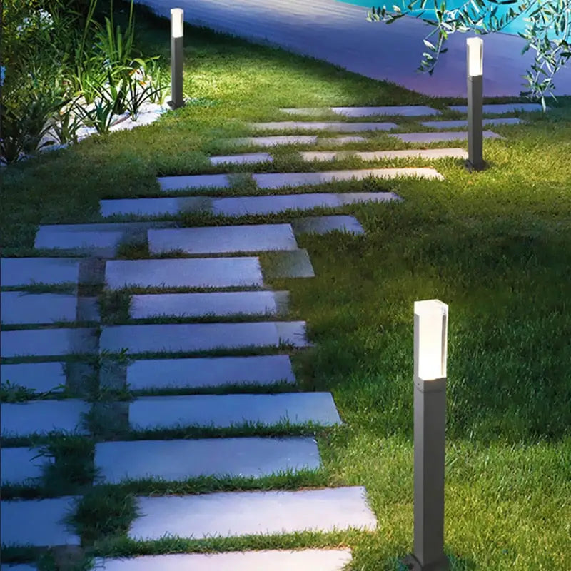 Outdoor Waterproof Aluminum Pillar Lawn Light - Lamps