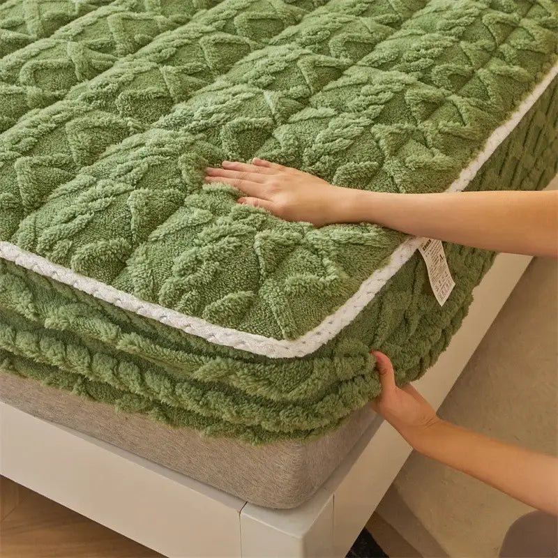 Thick Plush Polar Cotton Mattress Protector Liner - Bedsheet